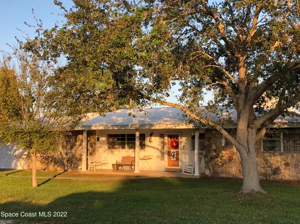 208 Hickory St, Melbourne, FL 32904