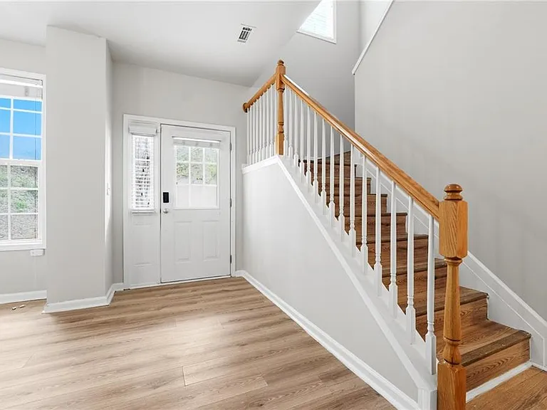 1006 Ivydale Cir — Photo 12