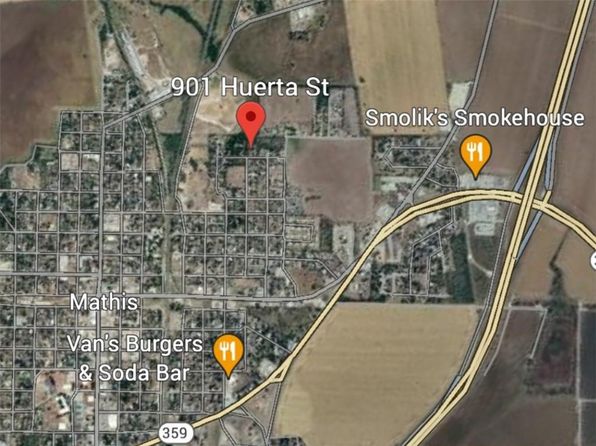 Huerta St, Mathis, TX 78368