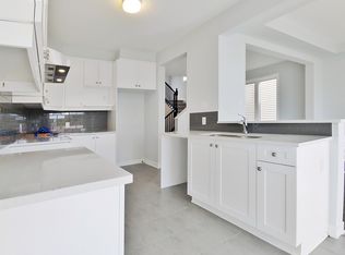 637 Allied Mews, Ottawa, ON K2S3A1