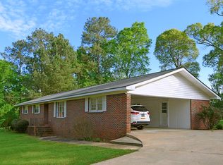 1852 Eastwood Dr, Alexander City, AL 35010