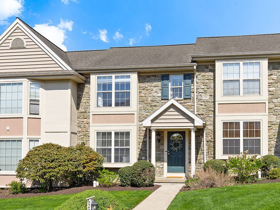 1st image of 622 Royal View Dr