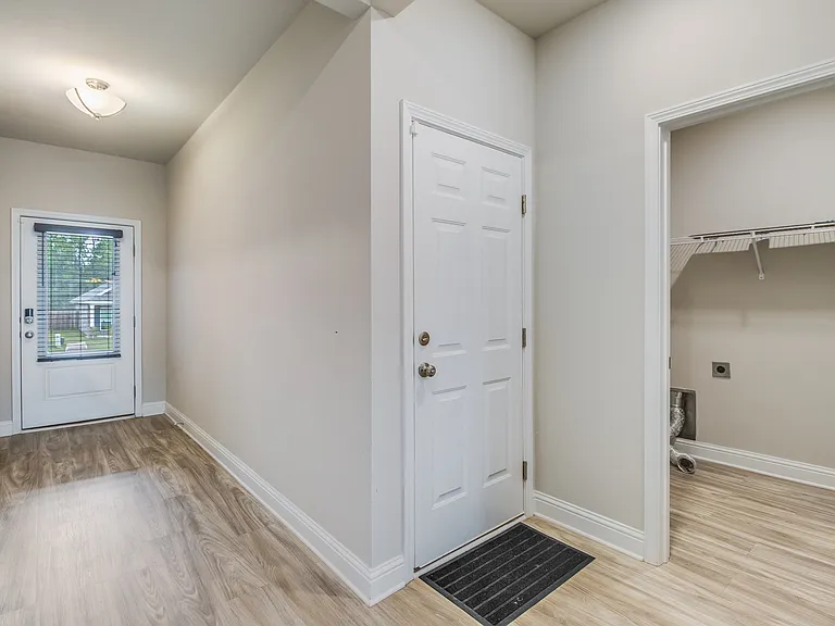 5468 Overland Dr — Photo 2
