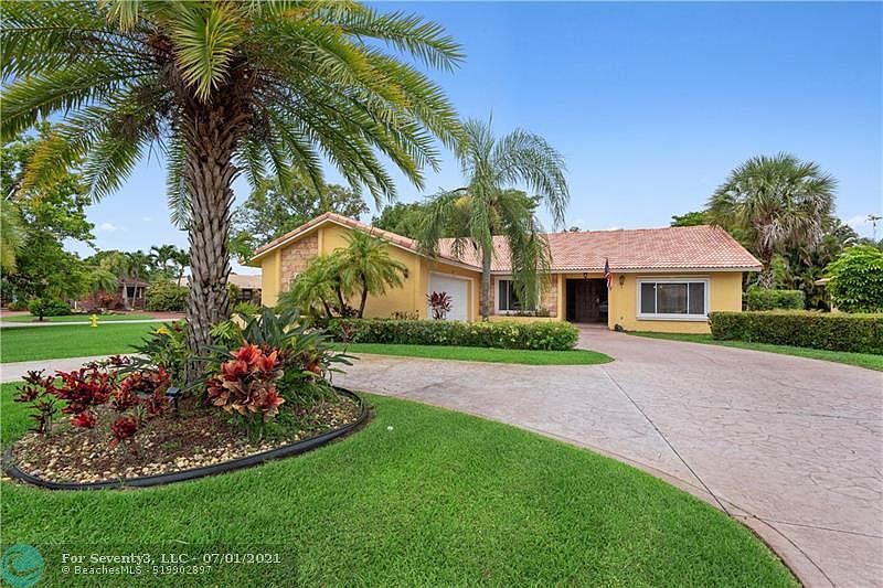 1st image of 202 NW 94th Way