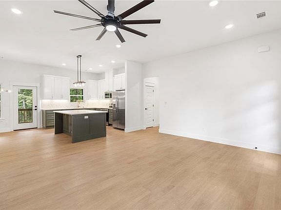 5th image of 29 New Abbey Dr