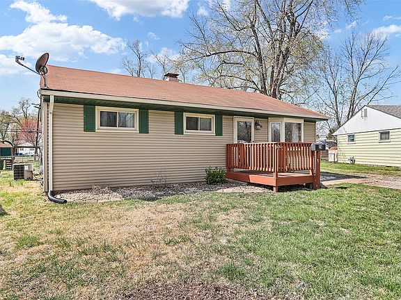 4th image of 28 Weinel Ct