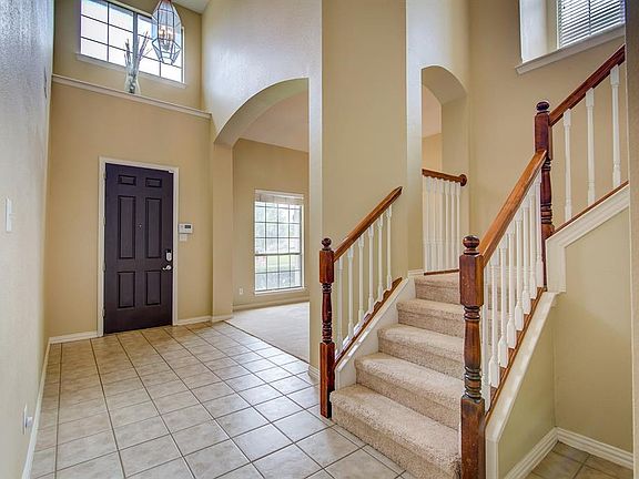 3rd image of 2636 Coral Cove Dr