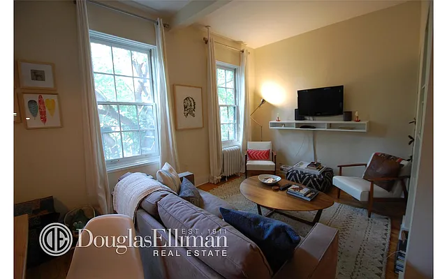 Rented by Douglas Elliman | media 38