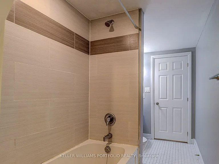 962 Willowdale Ave #LOWER — Photo 17