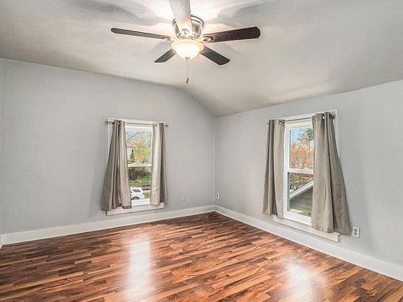 5th image of 1224 Arianna St NW