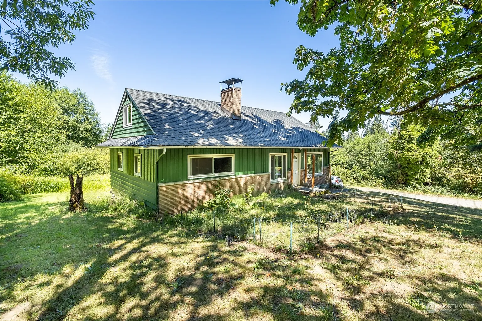 19425 Talbot Road S photo 1