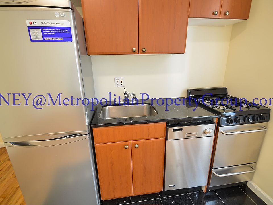 1st image of 207 W 11th St #3BJN