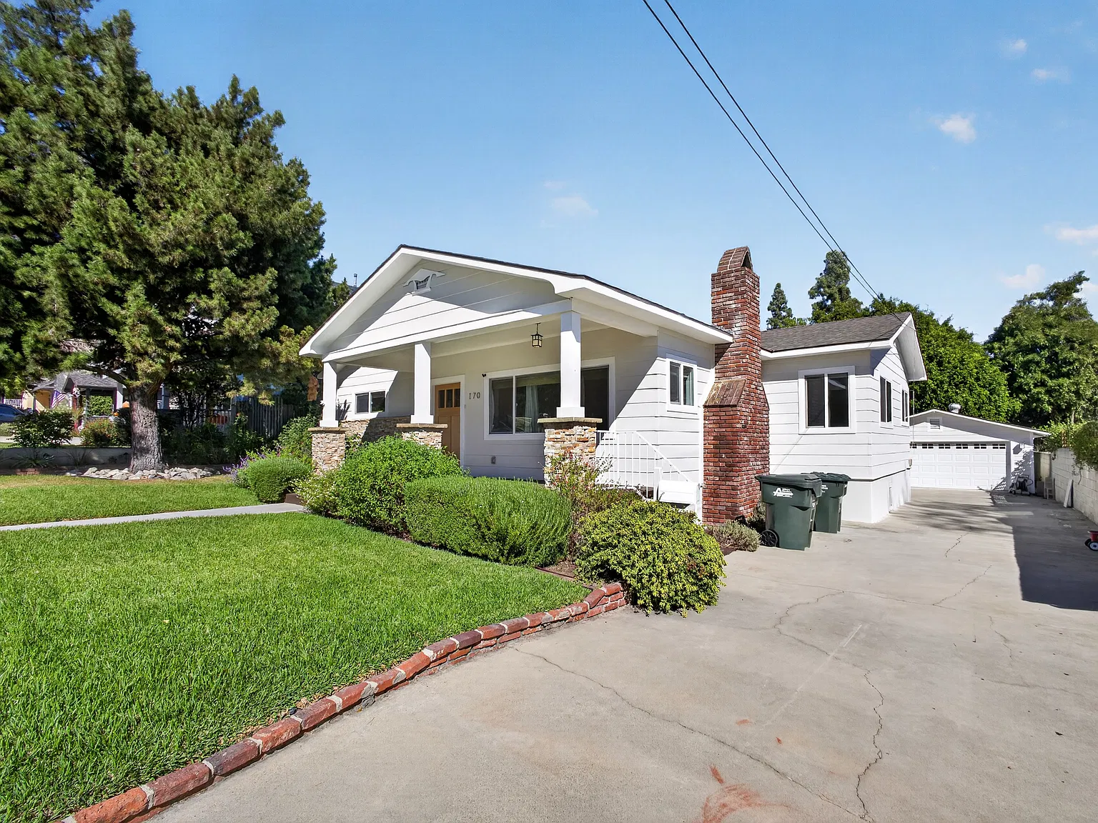 4 bed, 2138 sqft, $6,800 — Photo 3