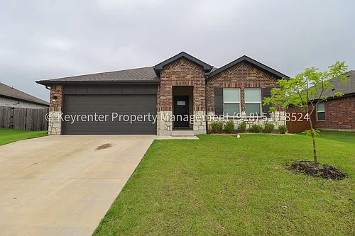 1308 Sunstone St Photo 1