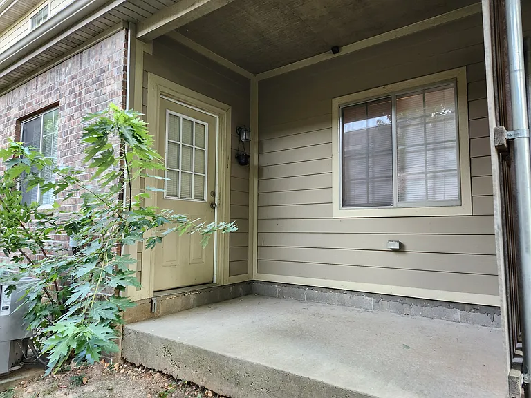 790 W Breeze Cv — Photo 21