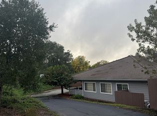964 Sunny Hill Ct #A, Fallbrook, CA 92028