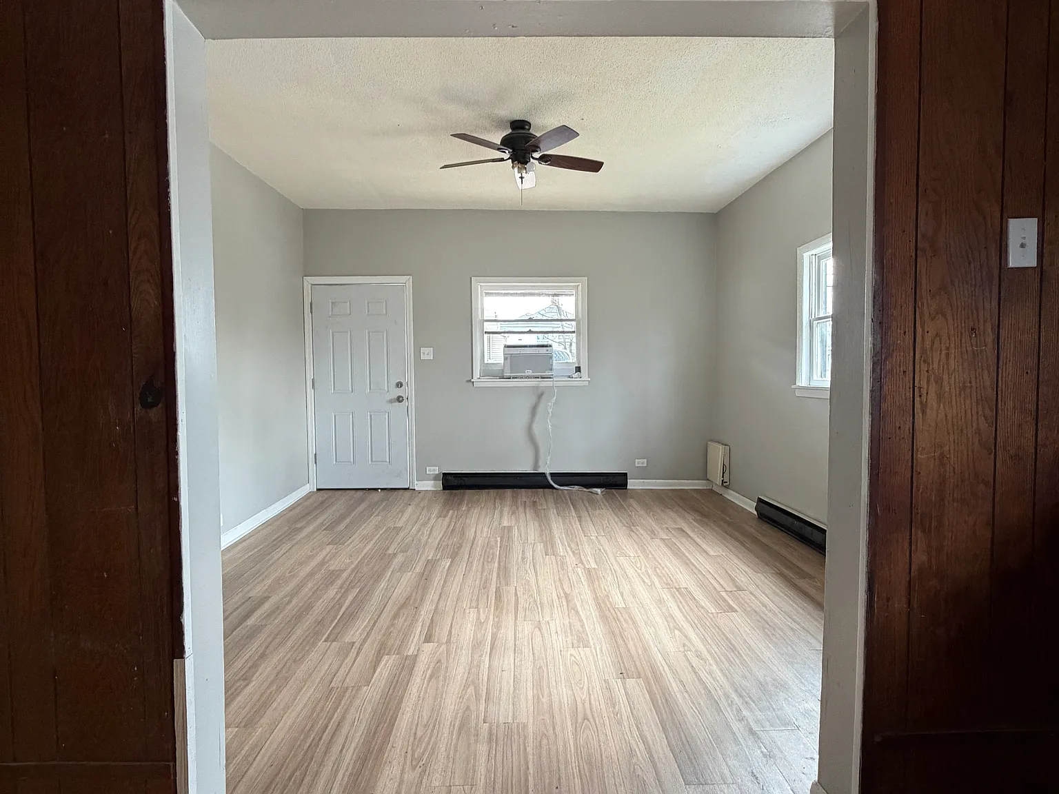 202 S Liberty St — Photo 1