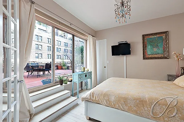 Sold by Bellmarc Realty | media 15