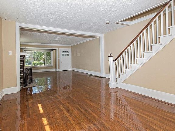 5th image of 12220 Clifton Blvd
