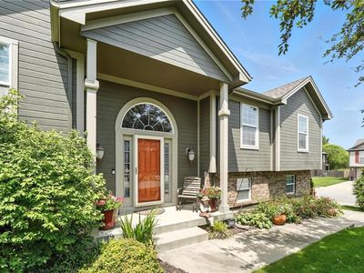 10318 N Kensington Ct, Kansas City, MO, 64156