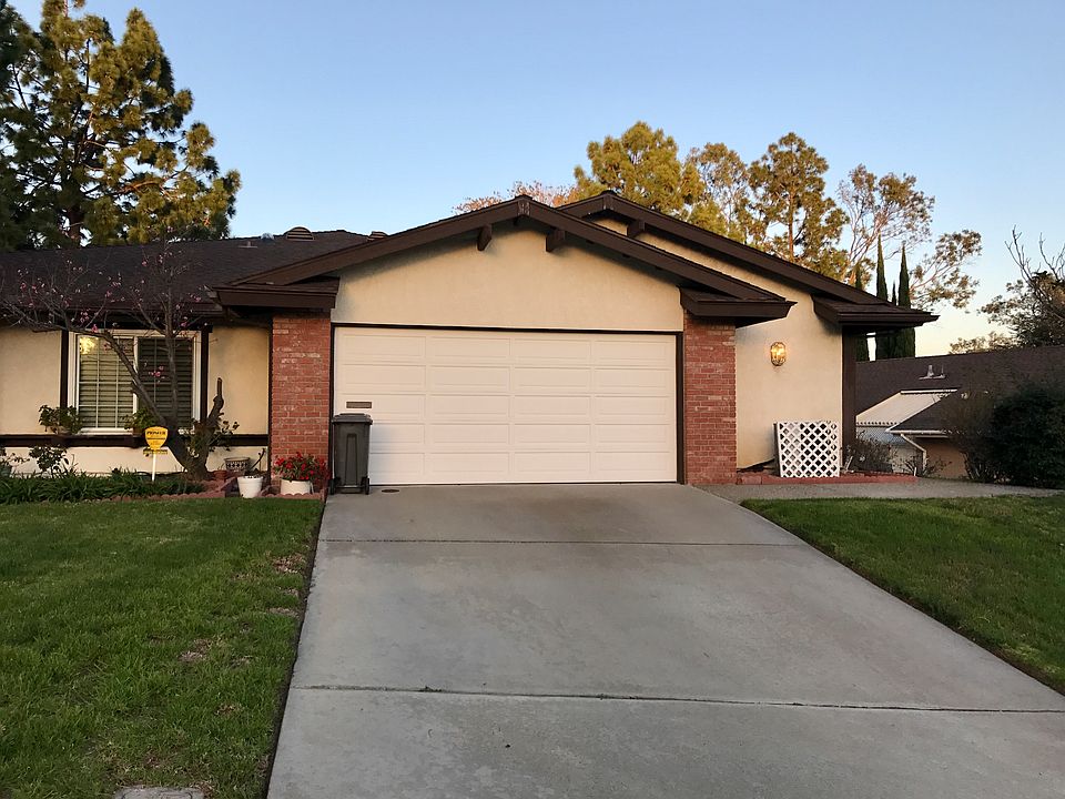 1st image of 1285 La Casa Dr