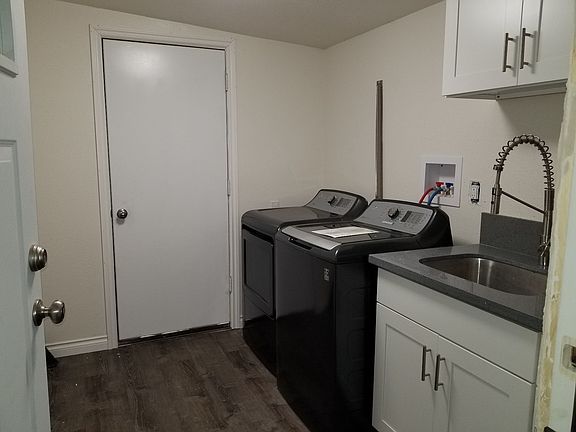 https://www.hemlane.com/image-viewer/98344bc8-1743-43a6-bc0e-ecc792e59115?type=property-listing-photo
