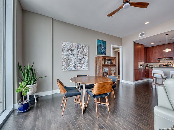 3rd image of 610 E MARKET ST #2712