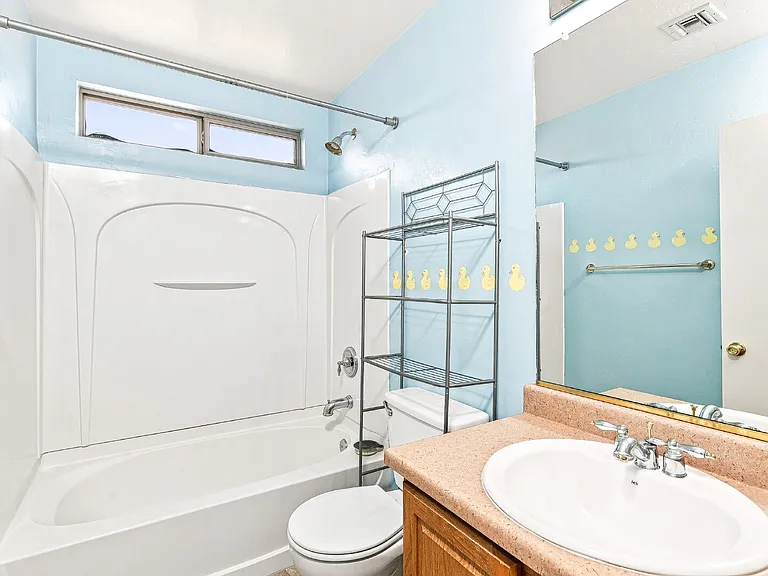 2426 W Silverbell Tree Dr — Photo 14