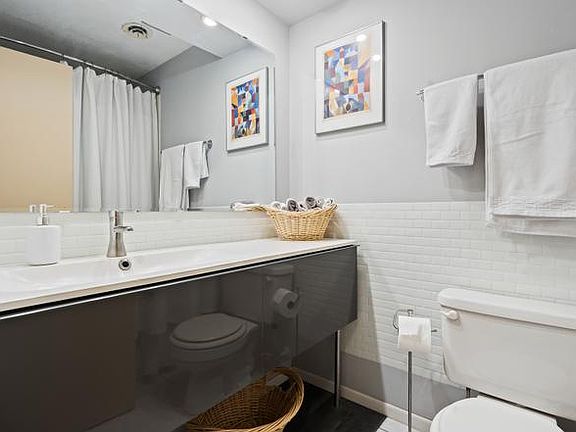 4th image of 810 Waterview Cir APT 3