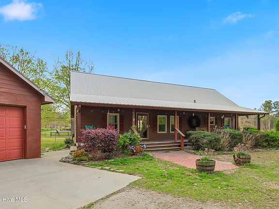 4th image of 449 Montrose Road