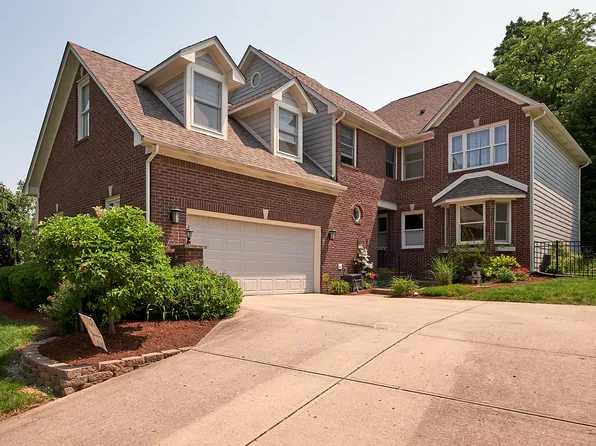 6483 Royal Oakland Dr, Indianapolis, IN 46236