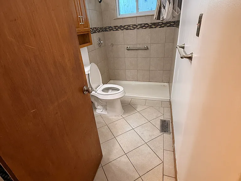 2324 Kincaid St — Photo 9