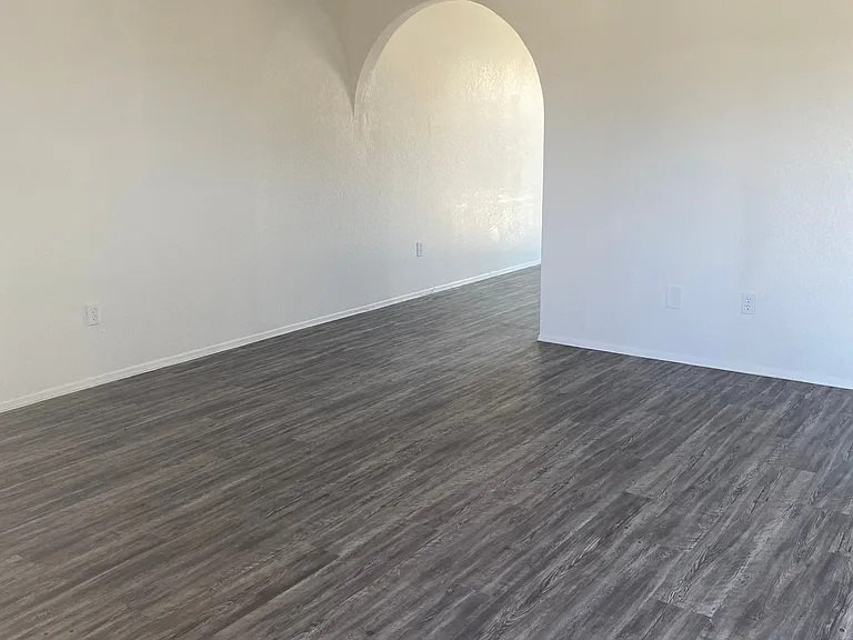 3322 E Bermuda St #B — Photo 11