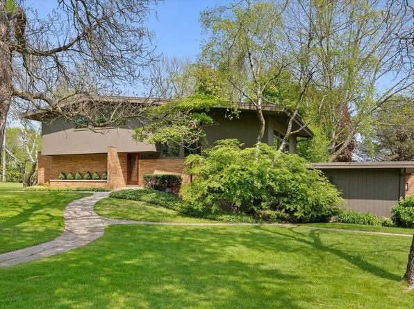 7938 North Regent ROAD, Fox Point, WI 53217