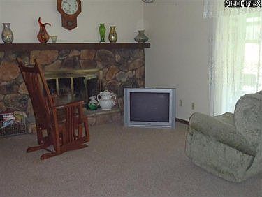 5th image of 5288 Tanglewood Ave NE