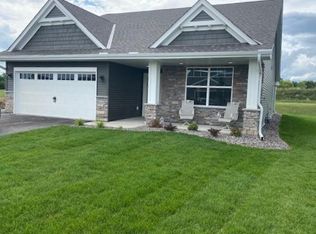 440 Laura Ln, Saint Michael, MN 55376