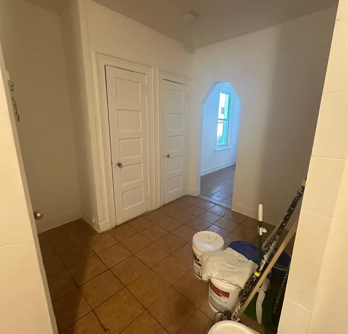 2 bed, $3,200 — Photo 3