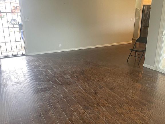 4th image of 5455 Conrad Ave