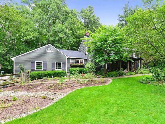 3rd image of 7324 Johnston Dr