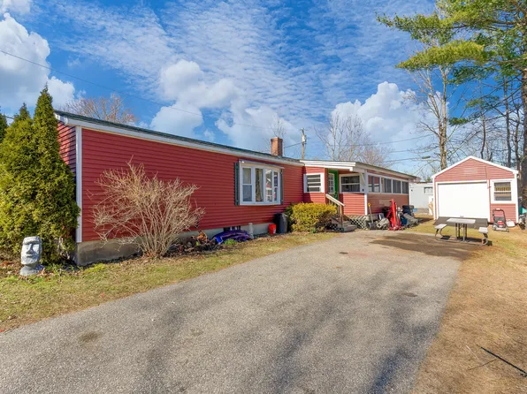 17 Spring Street, Lisbon, ME 04250