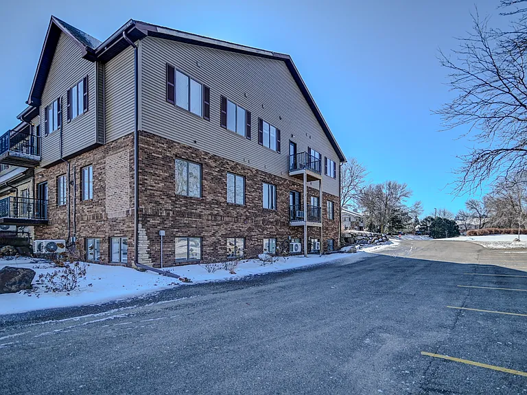 2128 Luann Ln #4 — Photo 33