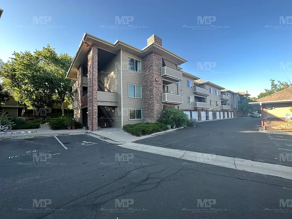 4545 Wheaton Dr #F240