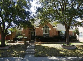 3301 Pecan Meadow Dr, Garland, TX 75040