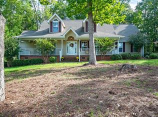 204 Edens Oaks Ct, Six Mile, SC 29682