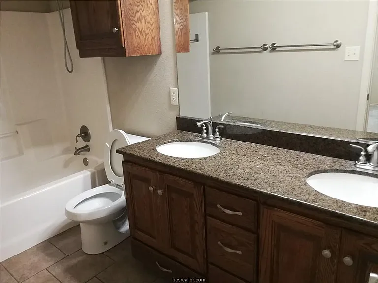 3800 Dove Hollow Ln — Photo 14