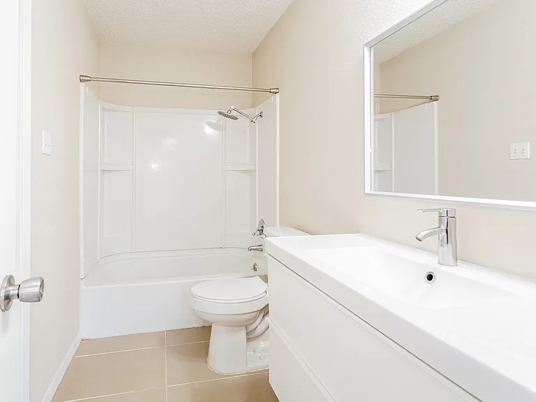 4709 Misty Slope Ln — Photo 13