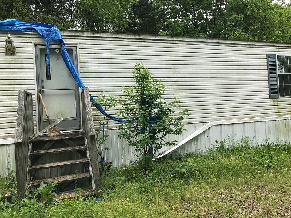 2nd image of 147 Giles Rd