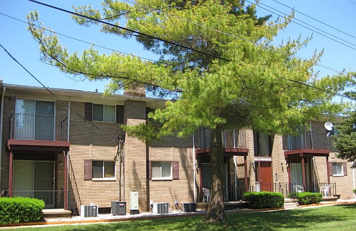 1505 Oakshade Dr # 42, Walled Lake, MI 48390