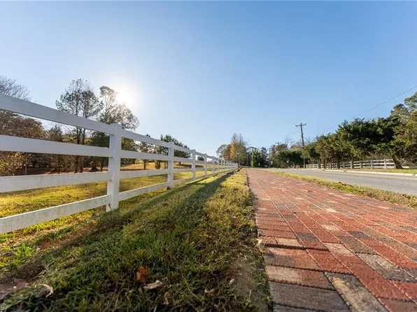 120 Brookberry Dr #2B, Jamestown, NC 27282