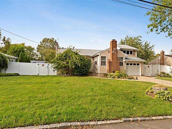 3rd image of 17 Elmtree Ln